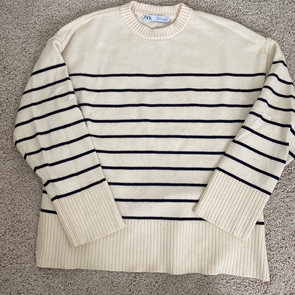 Zara stripe sweater in size medium